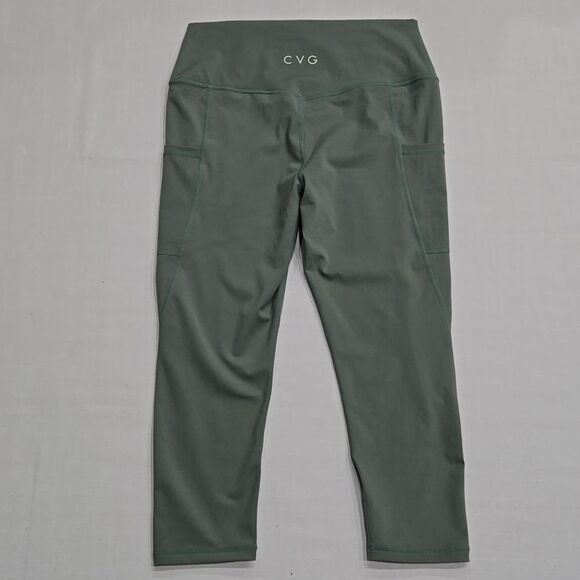 CVG Constantly Varied Gear Capri Leggings Size Large Cropped Solid Green Yoga - Picture 2 of 4